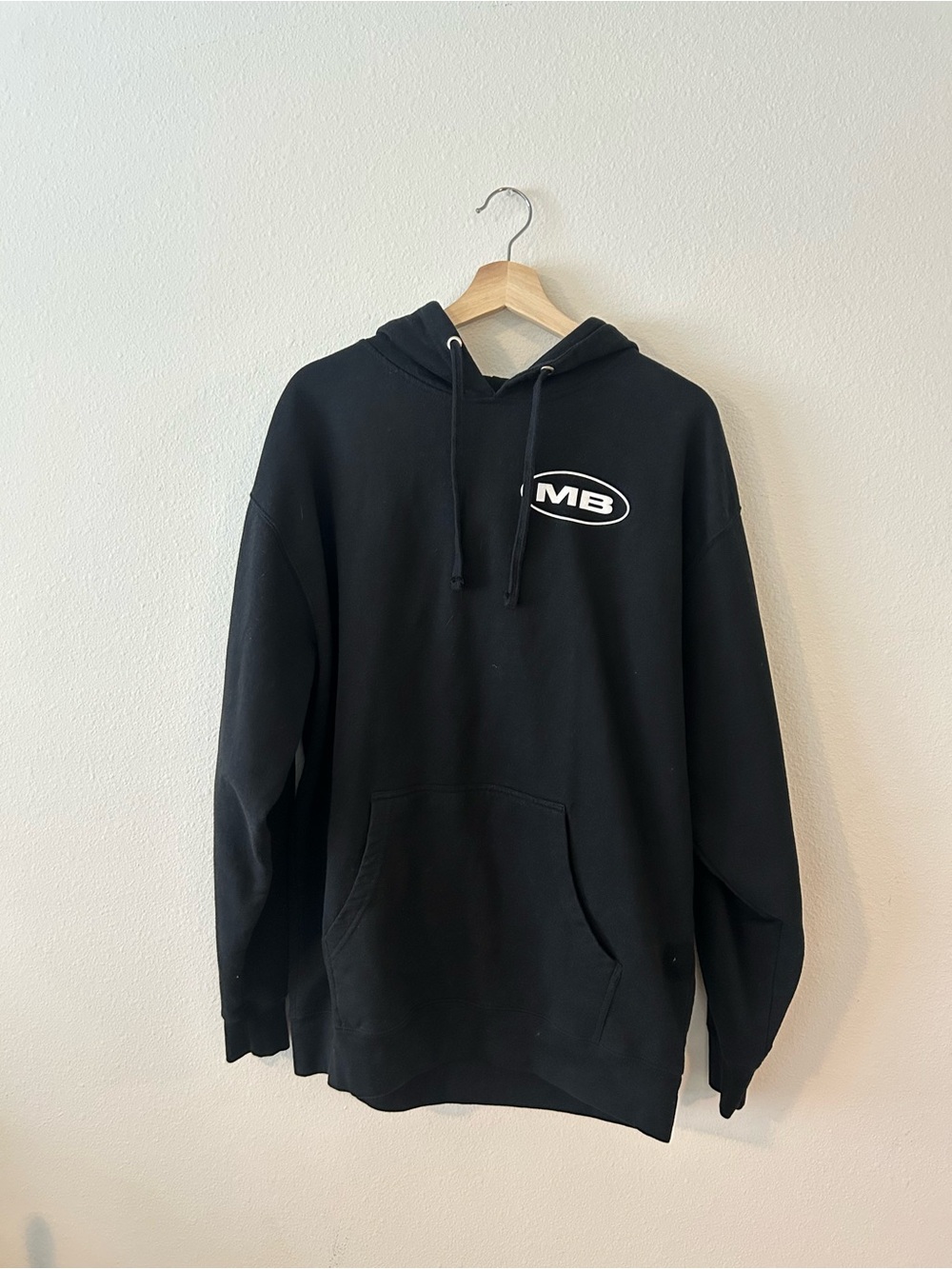 Madison Beer Life Support Tour Black Graphic Pullover Hoodie Size L - Picture 3 of 7